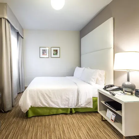 Holiday Inn Express Chicago - Magnificent Mile By Ihg