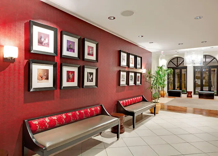 Express - Magnificent Mile By Ihg