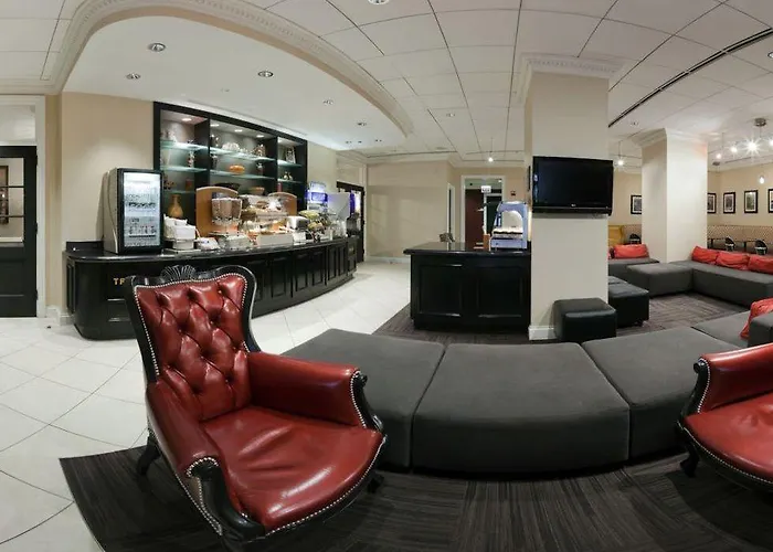 Express - Magnificent Mile By Ihg Hotel 3*