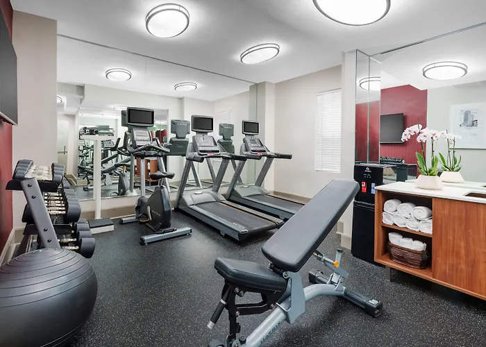 Express - Magnificent Mile By Ihg Chicago