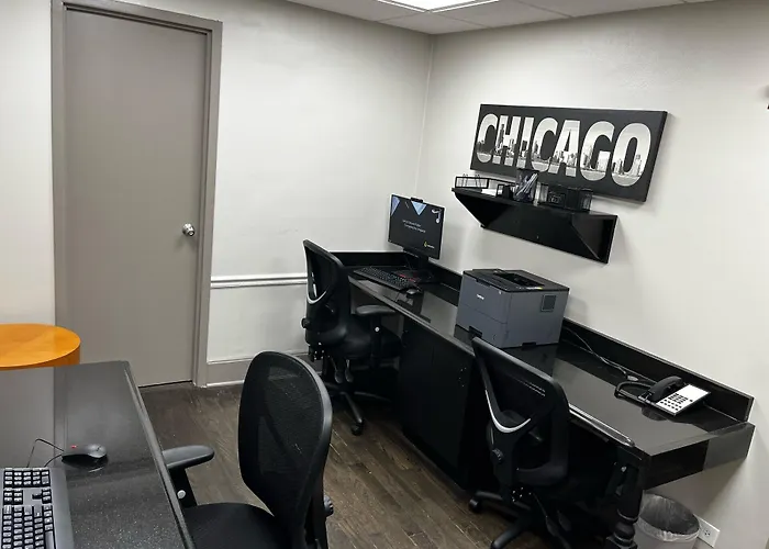 Express - Magnificent Mile By Ihg