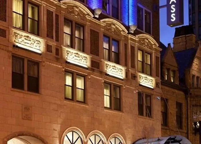 Hotel Express - Magnificent Mile By Ihg