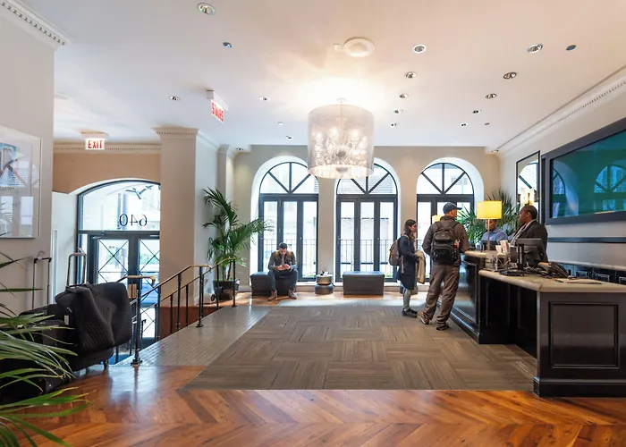 Express - Magnificent Mile By Ihg 3*