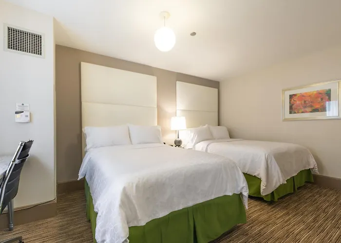 Express - Magnificent Mile By Ihg