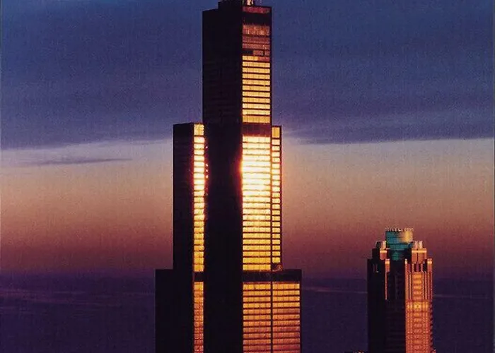 Express - Magnificent Mile By Ihg 3*