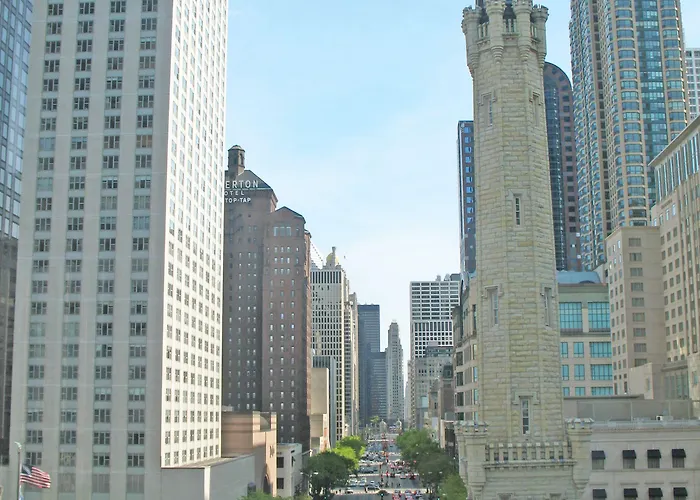 Express - Magnificent Mile By Ihg Hotel Chicago