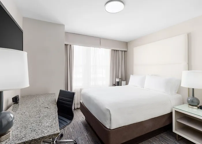 Express - Magnificent Mile By Ihg Hotel Chicago