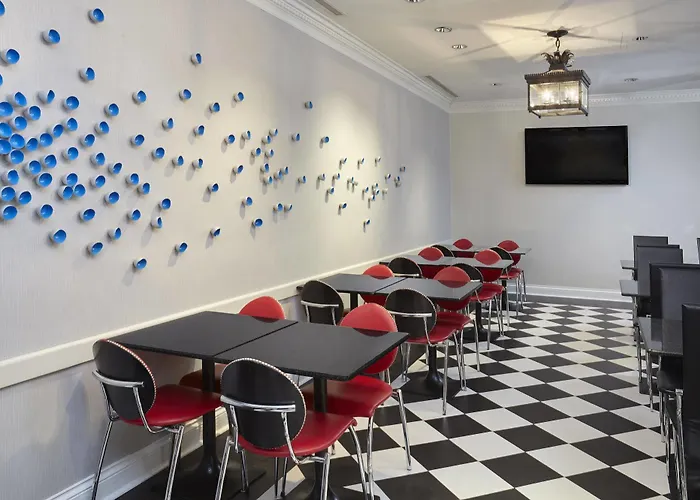 Express - Magnificent Mile By Ihg Hotel Chicago